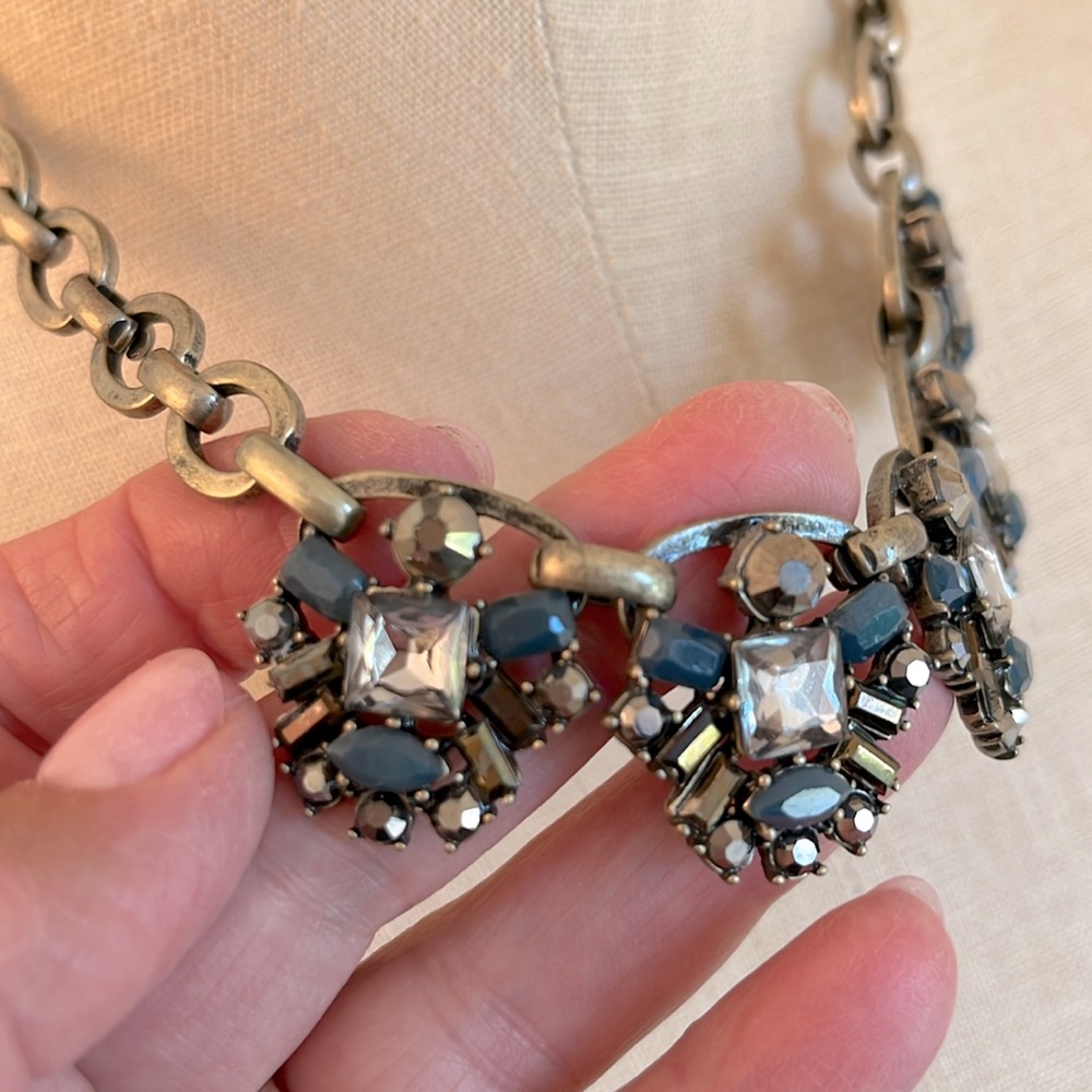 LOFT Statement Necklace - Picture 2 of 5